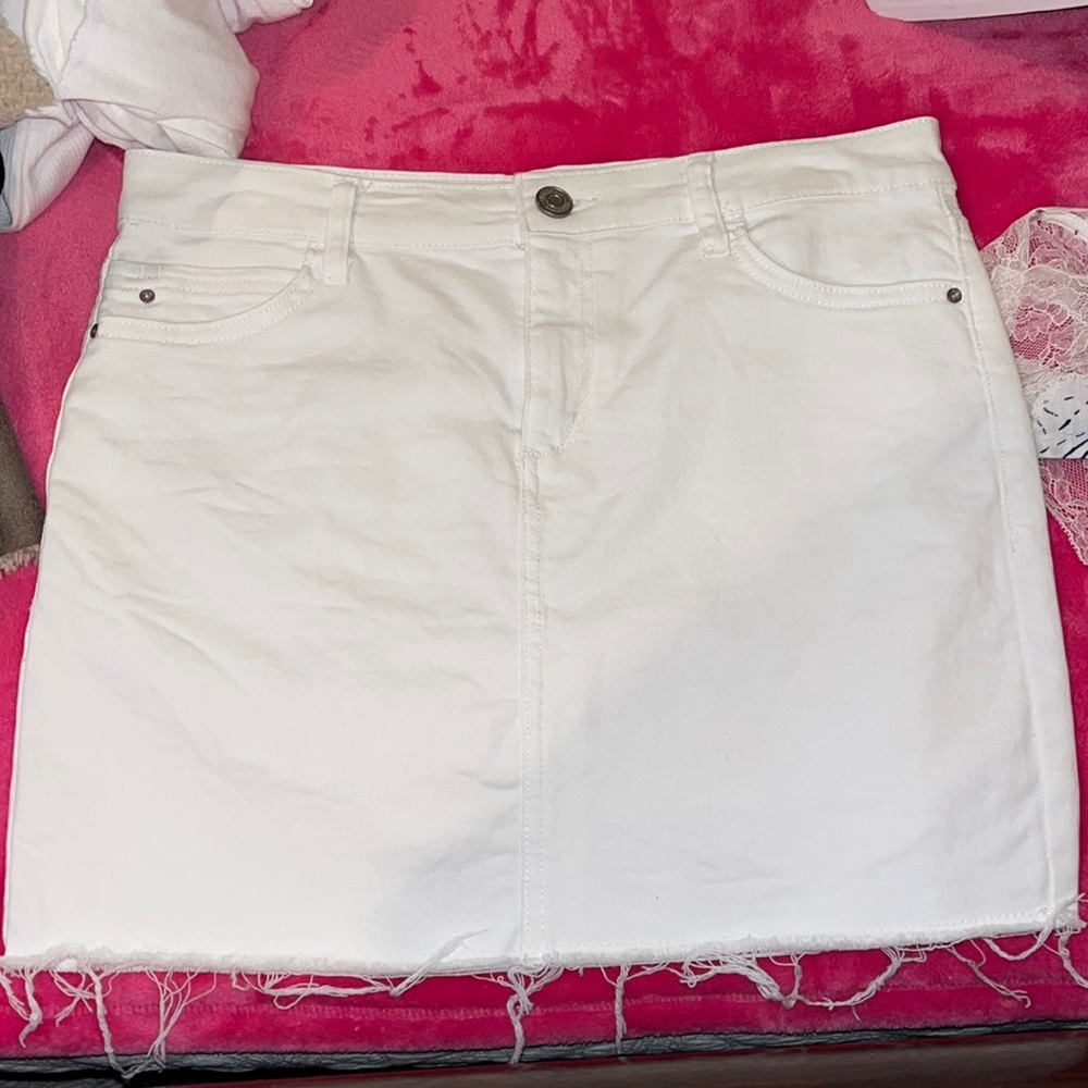 Skinny Girl White Jean Skirt